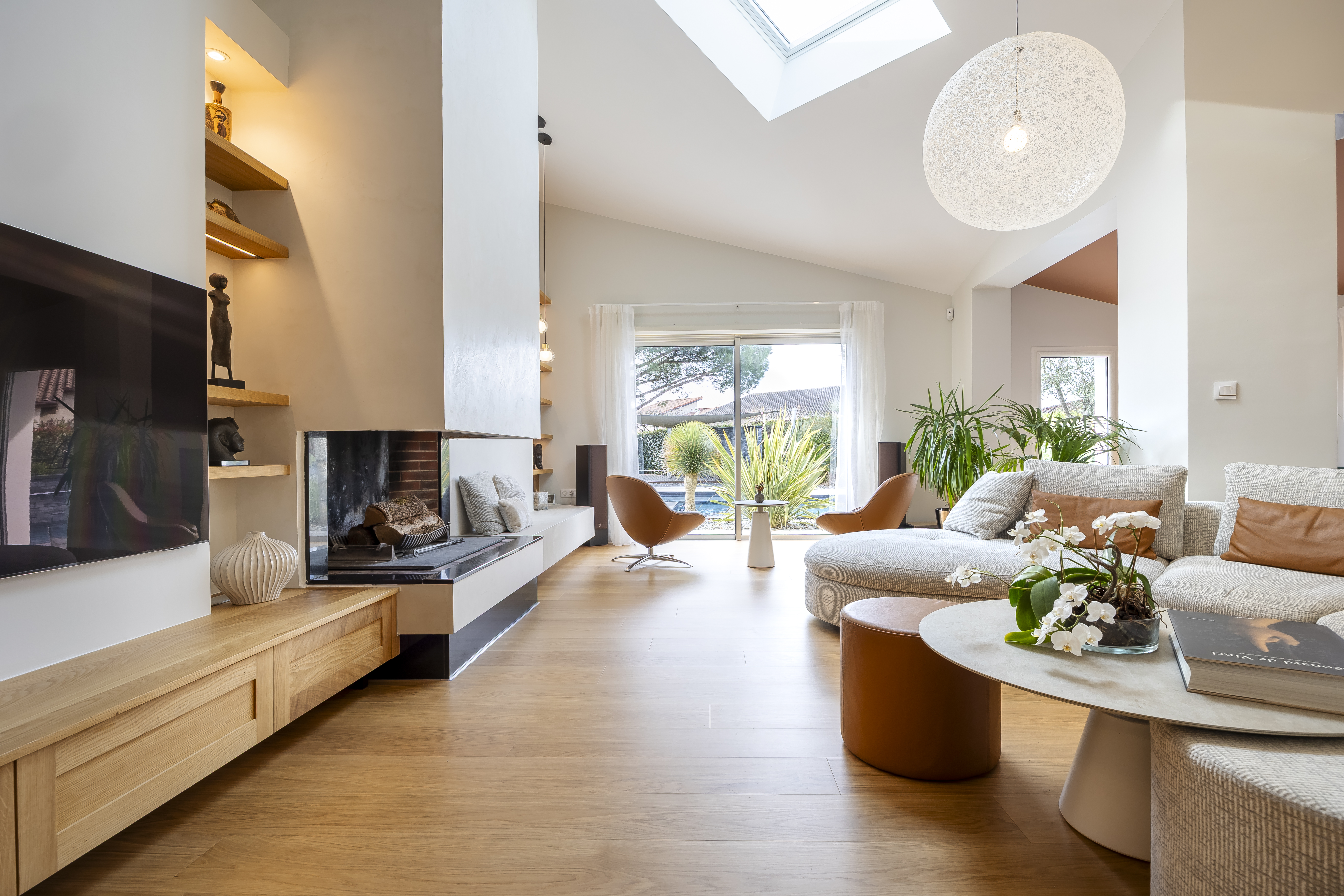 Maison aux portes de la ville "Rose"